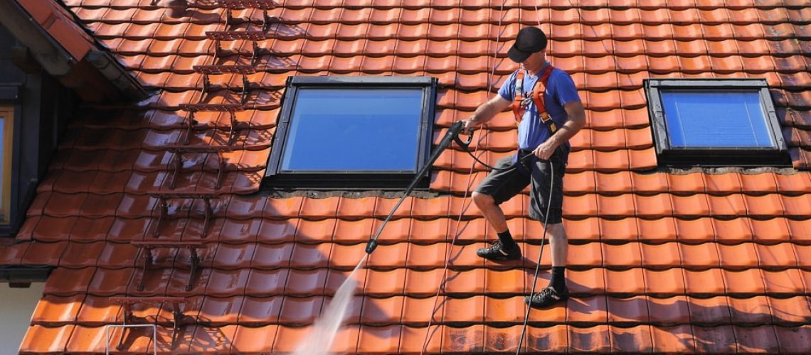 Roof-Stains-Dirt-and-Rust